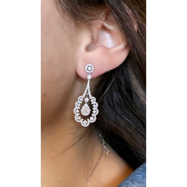 Diamond Earring Image 2 Mollys Jewelers Brooklyn, NY