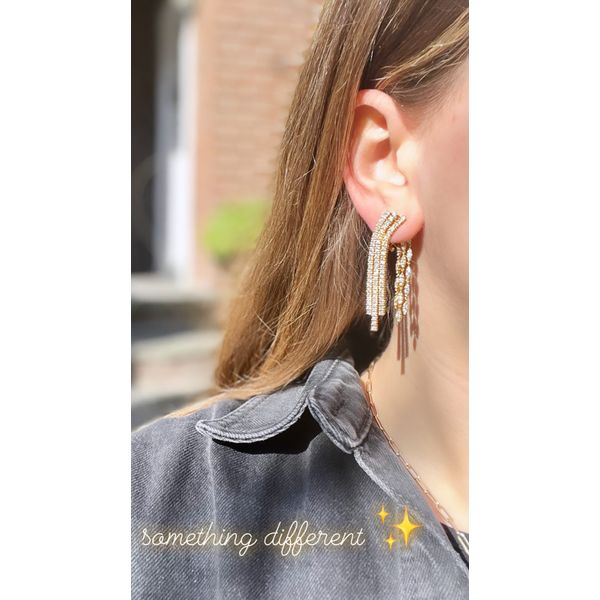 Diamond Earring Image 2 Mollys Jewelers Brooklyn, NY