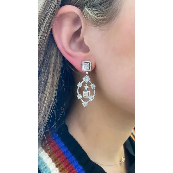 Diamond Earring Image 2 Mollys Jewelers Brooklyn, NY
