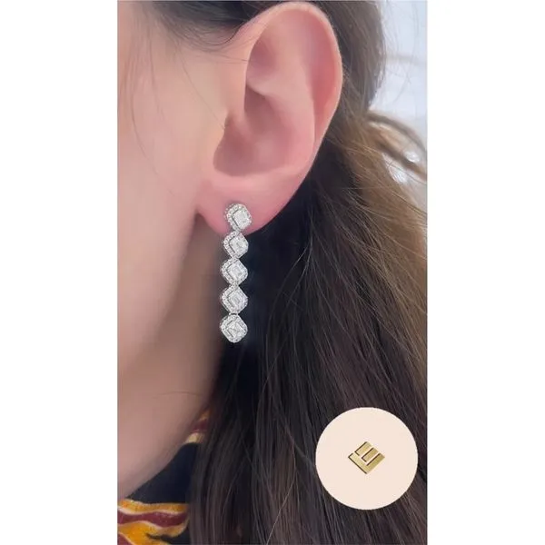 Diamond Earring Image 2 Mollys Jewelers Brooklyn, NY