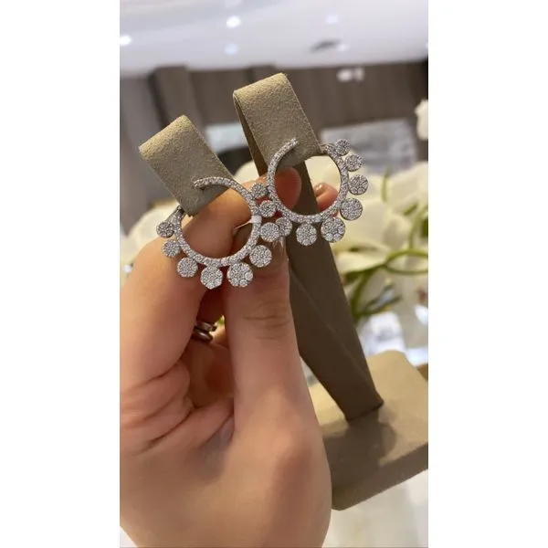 Diamond Earring Image 3 Mollys Jewelers Brooklyn, NY