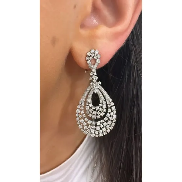 Diamond Earring Image 2 Mollys Jewelers Brooklyn, NY