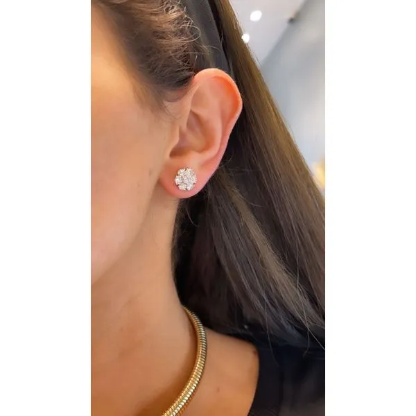 Diamond Earring Image 2 Mollys Jewelers Brooklyn, NY