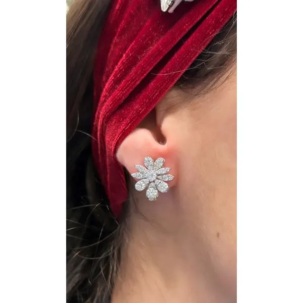 Diamond Earring Image 2 Mollys Jewelers Brooklyn, NY