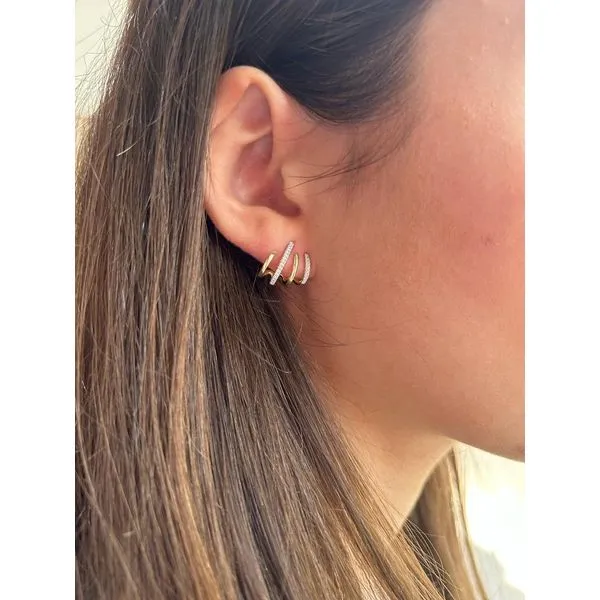 Diamond Earring Image 2 Mollys Jewelers Brooklyn, NY