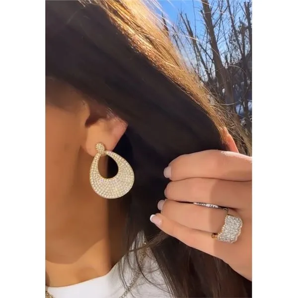 Diamond Earring Image 2 Mollys Jewelers Brooklyn, NY