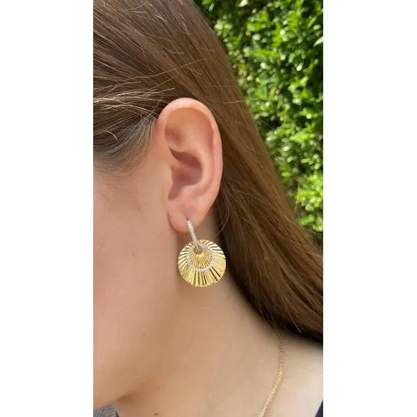 Diamond Earring Mollys Jewelers Brooklyn, NY