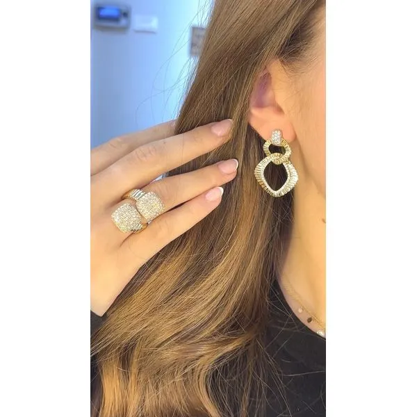 Diamond Earring Image 2 Mollys Jewelers Brooklyn, NY