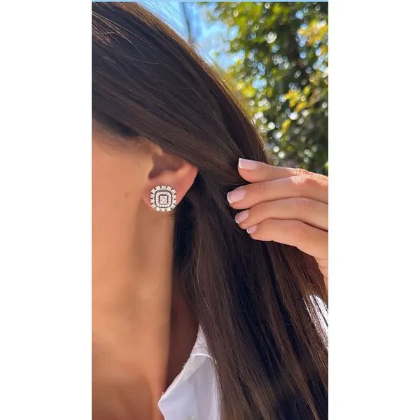 Diamond Earring Image 2 Mollys Jewelers Brooklyn, NY