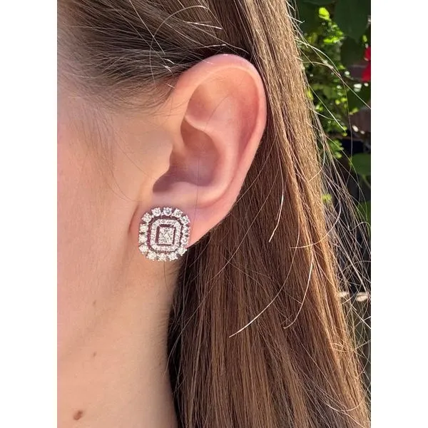 Diamond Earring Mollys Jewelers Brooklyn, NY