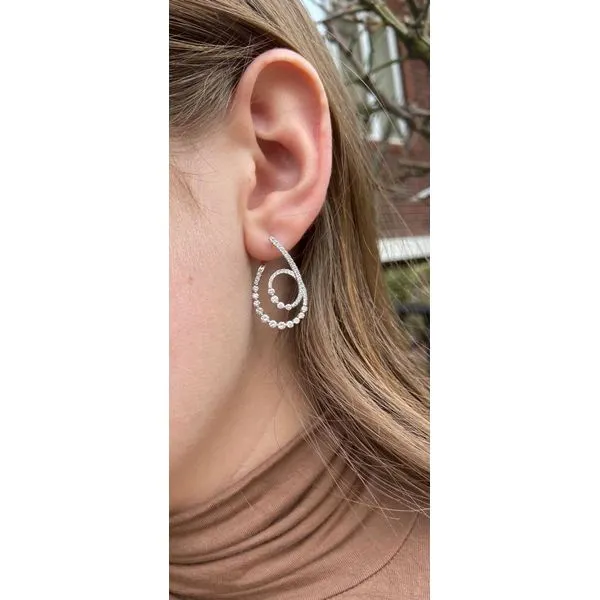 Diamond Earring Image 2 Mollys Jewelers Brooklyn, NY