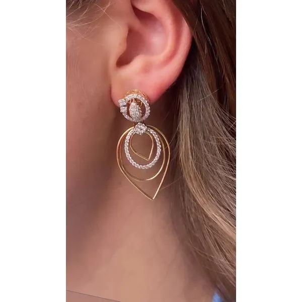 Diamond Earring Image 2 Mollys Jewelers Brooklyn, NY