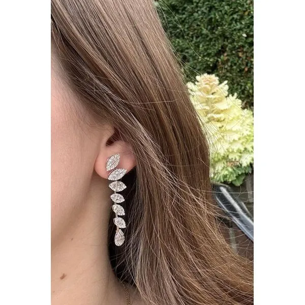 Diamond Earring Image 2 Mollys Jewelers Brooklyn, NY