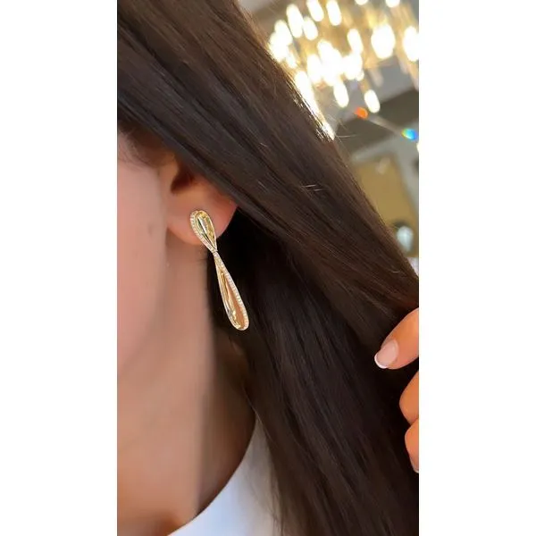 Diamond Earring Mollys Jewelers Brooklyn, NY