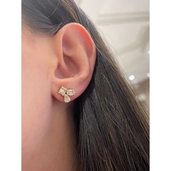 Diamond Earring Mollys Jewelers Brooklyn, NY