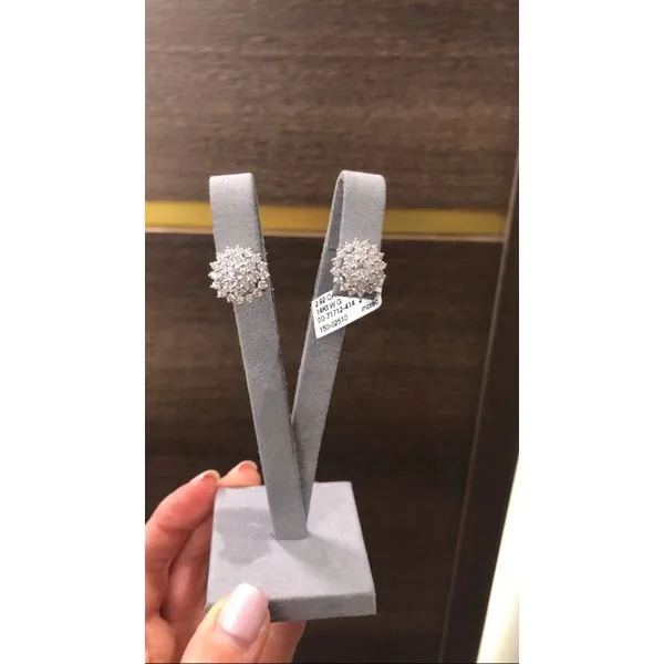 Diamond Earring Image 2 Mollys Jewelers Brooklyn, NY