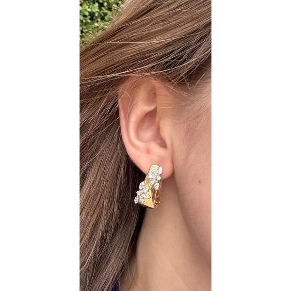 Diamond Earring Image 2 Mollys Jewelers Brooklyn, NY