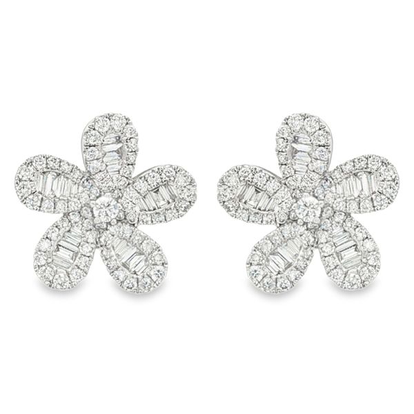 Diamond Earring Mollys Jewelers Brooklyn, NY