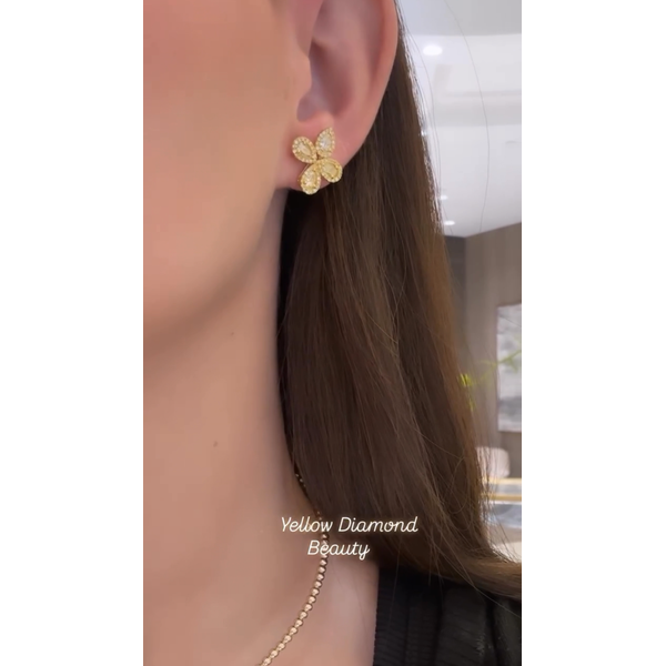 Diamond Earring Mollys Jewelers Brooklyn, NY
