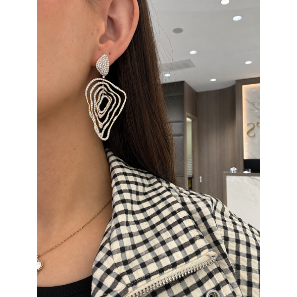 14K Yellow Gold Diamond Statement Drop Earrings – 2.15 CTW Image 2 Mollys Jewelers Brooklyn, NY