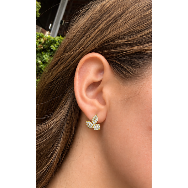 Diamond Petal Cluster Stud Earrings Image 2 Mollys Jewelers Brooklyn, NY
