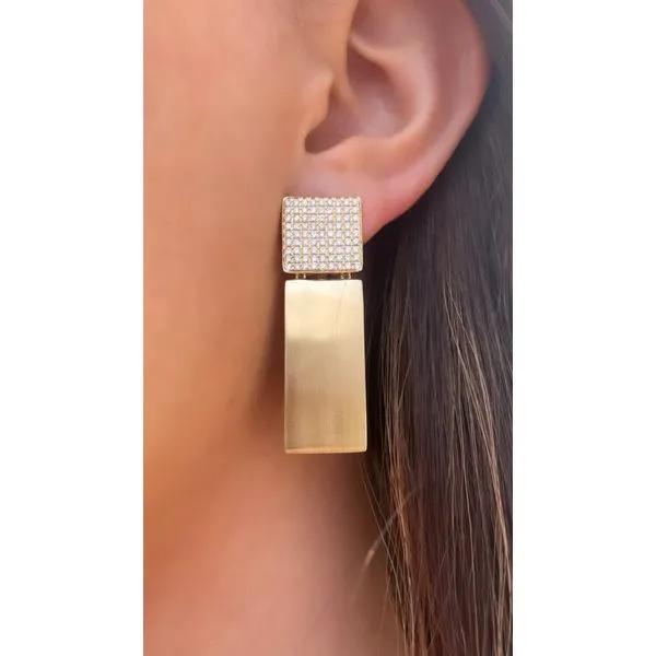 Diamond Earring Image 2 Mollys Jewelers Brooklyn, NY