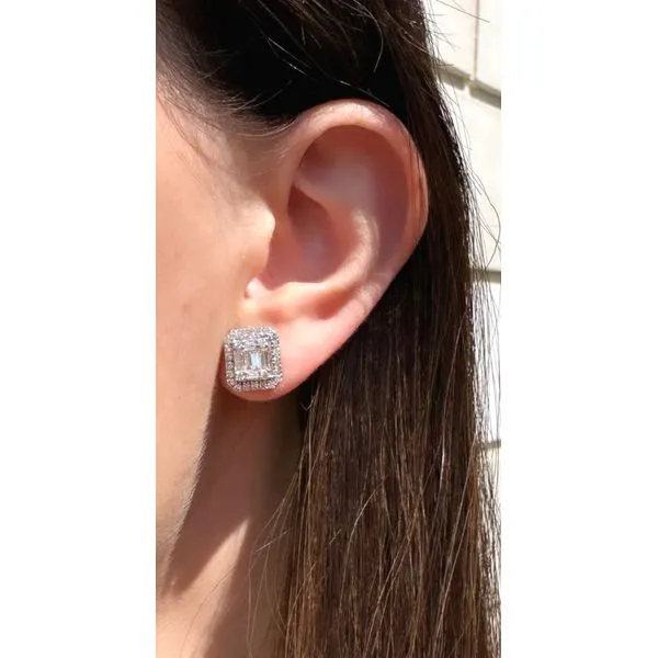 Diamond Earring Mollys Jewelers Brooklyn, NY