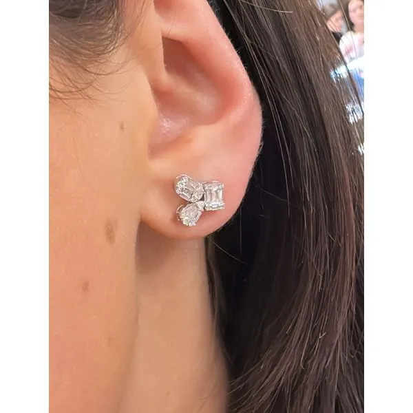 Diamond Earring Mollys Jewelers Brooklyn, NY