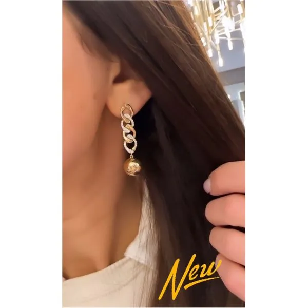Diamond Earring Image 2 Mollys Jewelers Brooklyn, NY