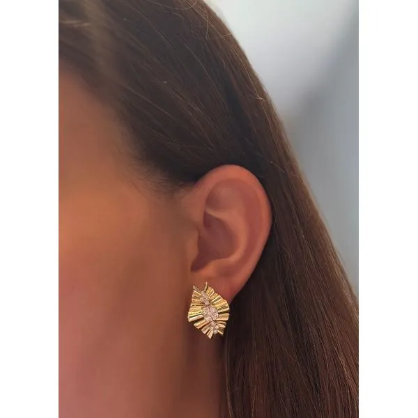 Yellow Gold FanLuxe Diamond Earrings – 1.06ct Image 2 Mollys Jewelers Brooklyn, NY