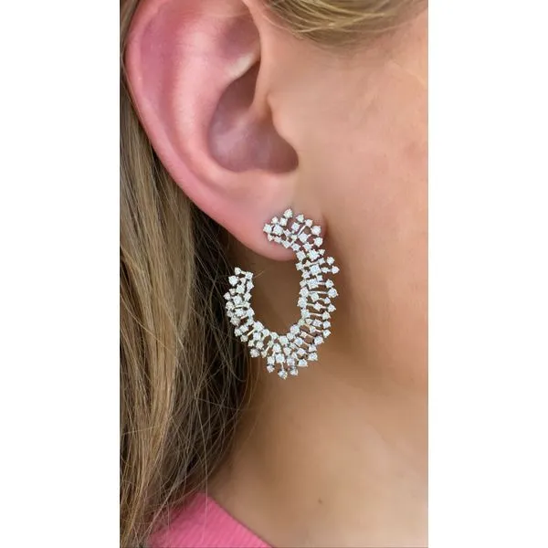 Diamond Earring Image 2 Mollys Jewelers Brooklyn, NY