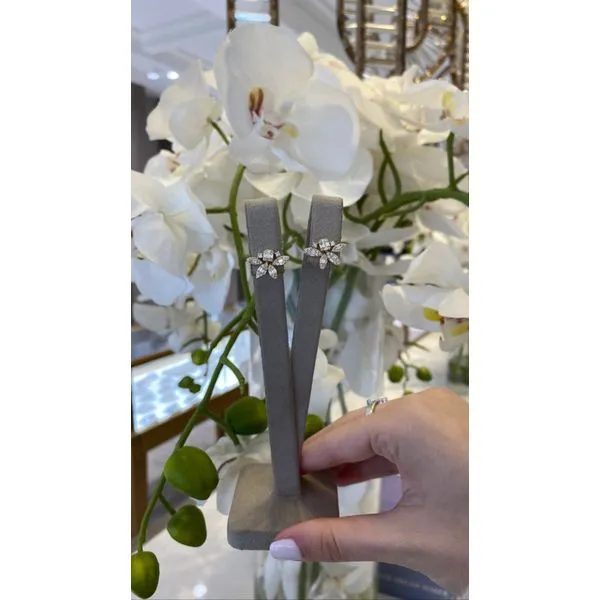 Diamond Earring Mollys Jewelers Brooklyn, NY