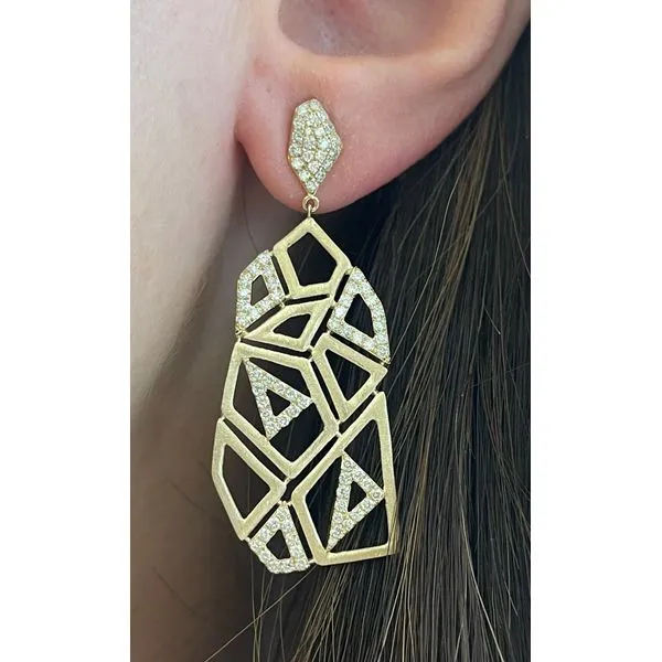 Diamond Earring Image 2 Mollys Jewelers Brooklyn, NY