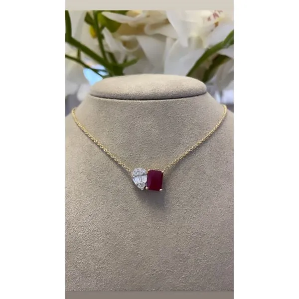 Color Pendant On a Chain Mollys Jewelers Brooklyn, NY