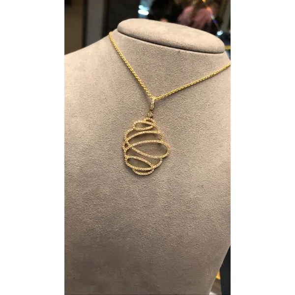 Diamond Pendant Image 2 Mollys Jewelers Brooklyn, NY