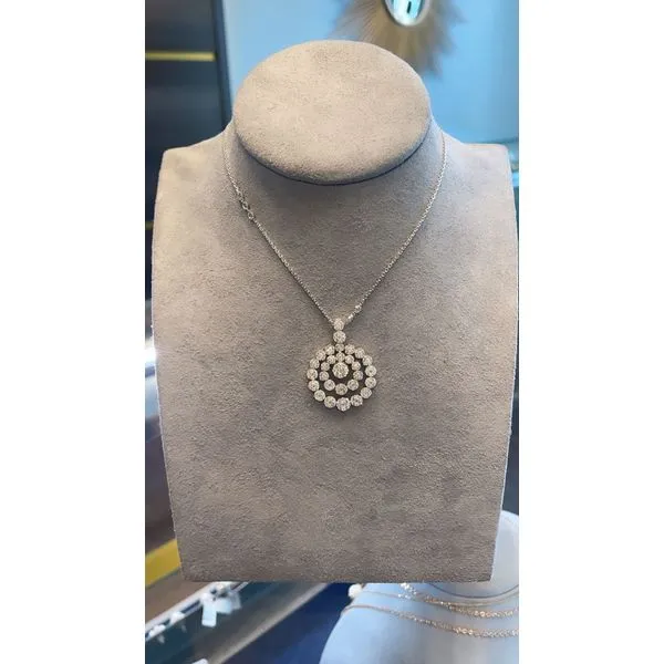 Diamond Pendant Image 2 Mollys Jewelers Brooklyn, NY