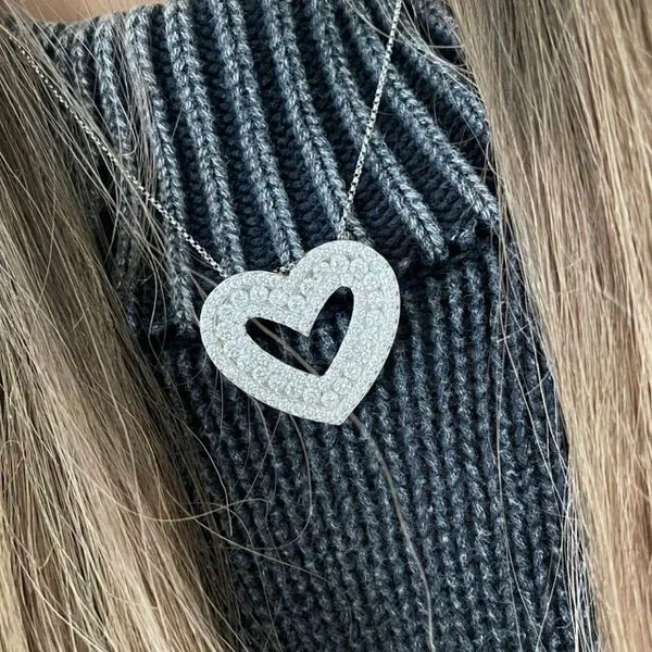 Diamond Pendant Image 4 Mollys Jewelers Brooklyn, NY