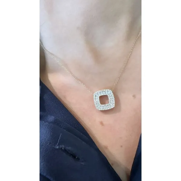 Diamond Pendant Mollys Jewelers Brooklyn, NY