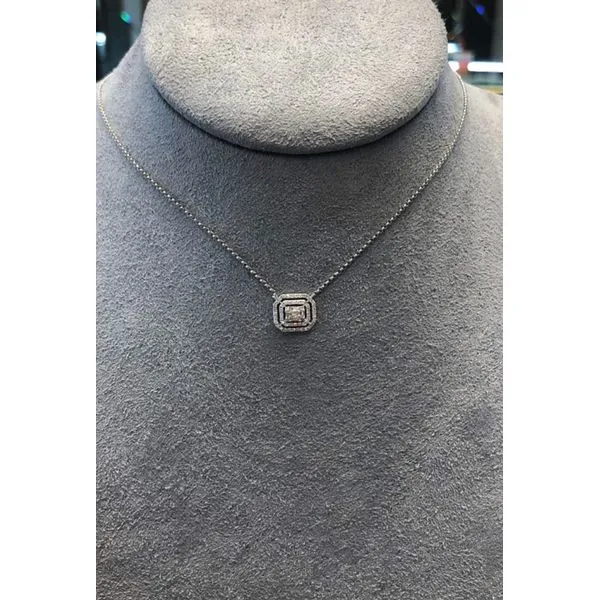 Diamond Pendant Mollys Jewelers Brooklyn, NY