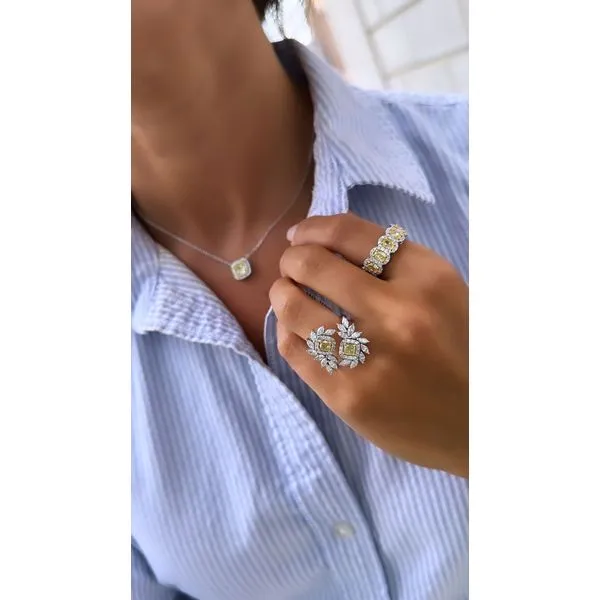 Diamond Pendant Mollys Jewelers Brooklyn, NY