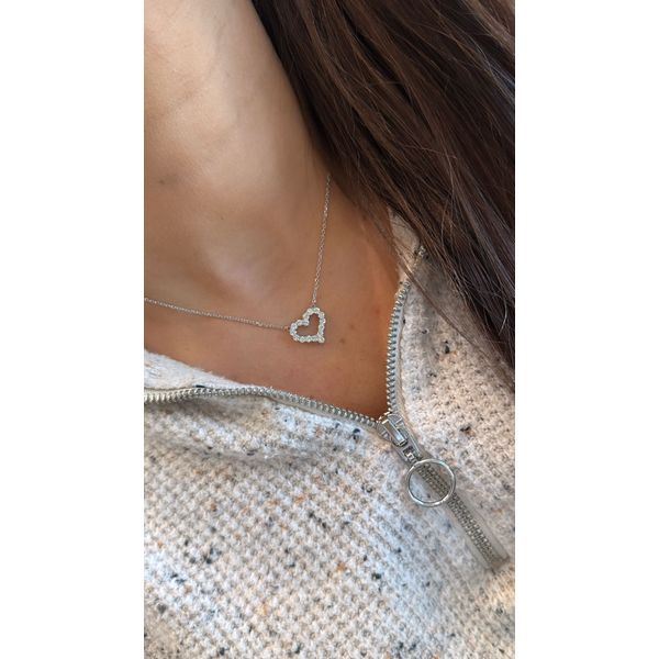 Diamond Pendant Image 2 Mollys Jewelers Brooklyn, NY