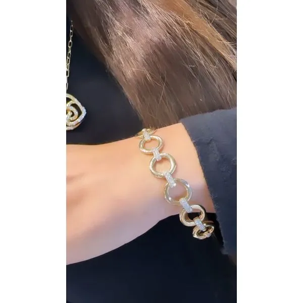 Diamond Bracelet Mollys Jewelers Brooklyn, NY