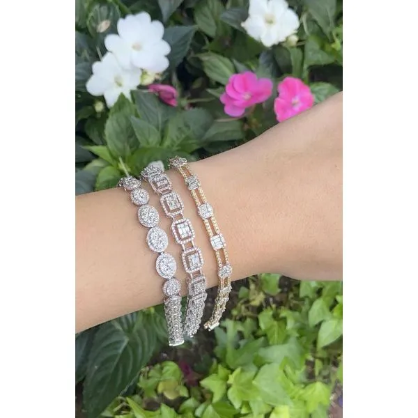 Diamond Bracelet Image 3 Mollys Jewelers Brooklyn, NY