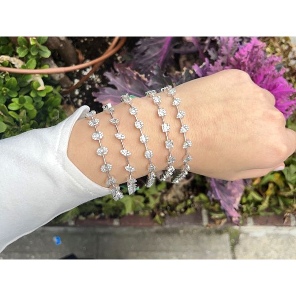 Diamond Bracelet Image 3 Mollys Jewelers Brooklyn, NY