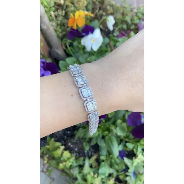 Diamond Bracelet Mollys Jewelers Brooklyn, NY