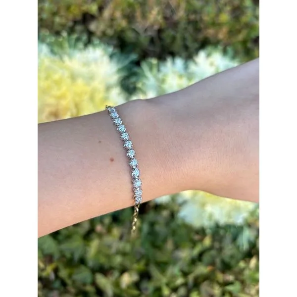 Diamond Bracelet Mollys Jewelers Brooklyn, NY