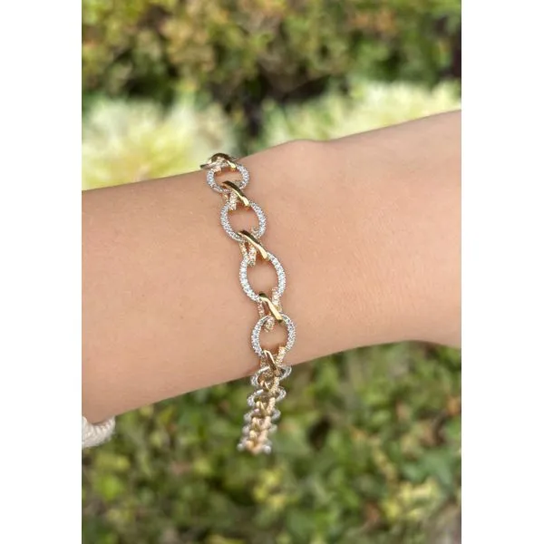 Diamond Bracelet Image 2 Mollys Jewelers Brooklyn, NY