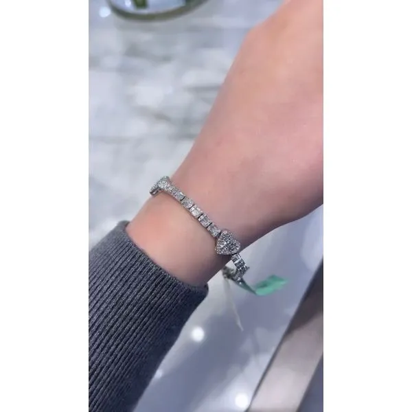 Diamond Bracelet Image 2 Mollys Jewelers Brooklyn, NY