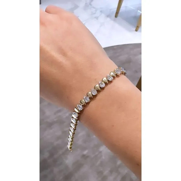 Diamond Bracelet Mollys Jewelers Brooklyn, NY