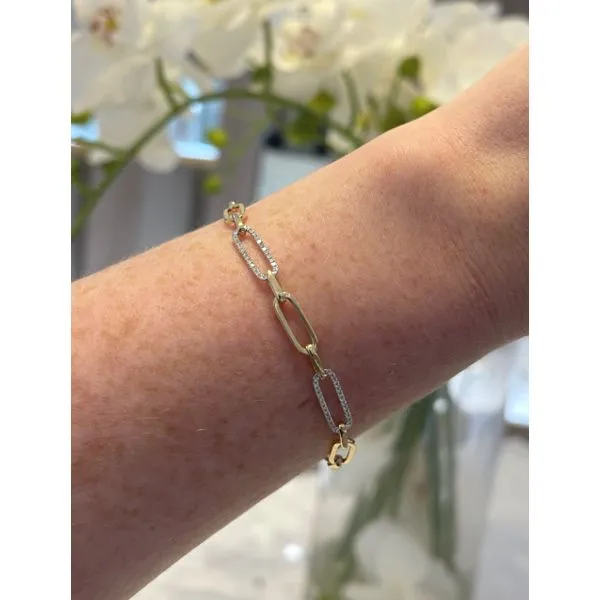 Diamond Bracelet Mollys Jewelers Brooklyn, NY